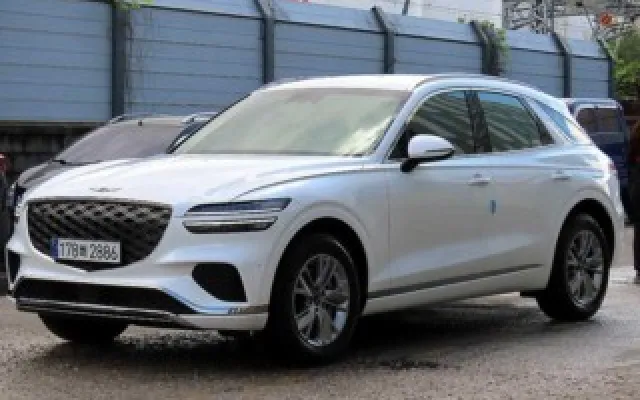 XM3E테크 중고차 GV70 2.5T 가솔린 AWD 매물 사진 4 - 2026/03 8,253km